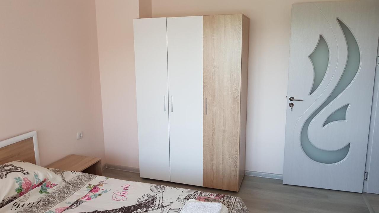 Д И В 2 - D & V 2 Apartment Sandanski Exterior foto