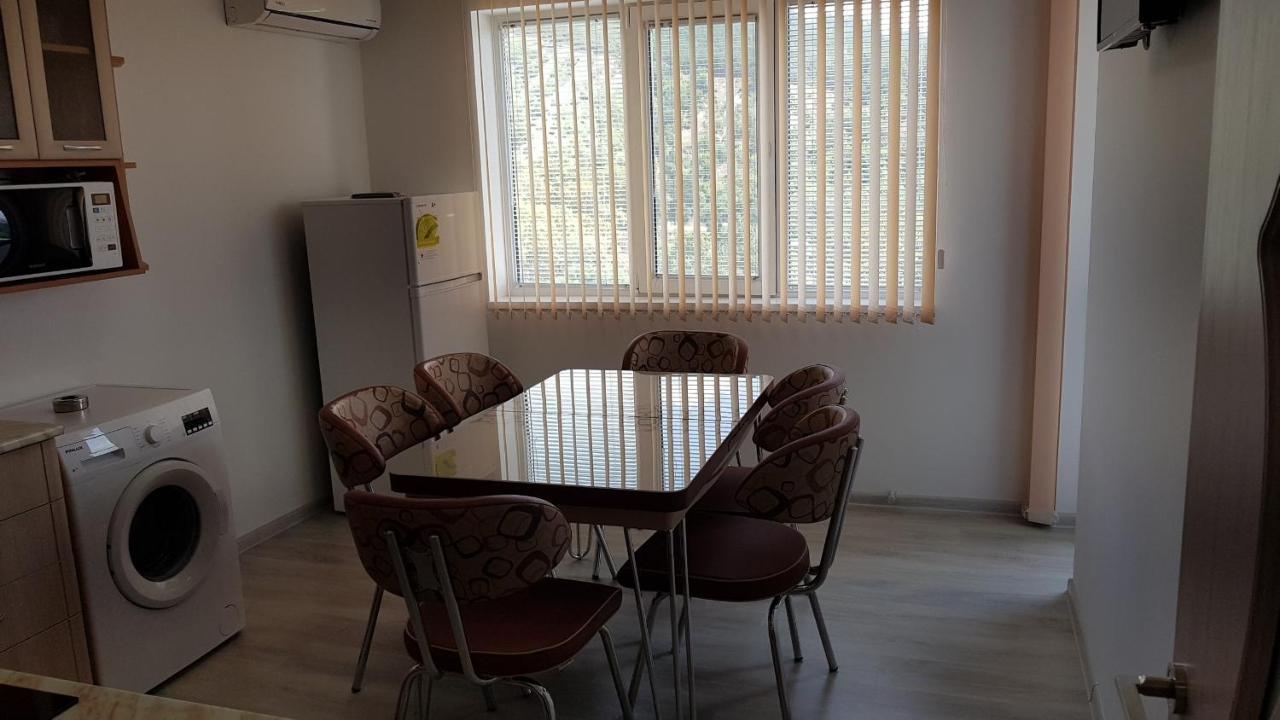 Д И В 2 - D & V 2 Apartment Sandanski Exterior foto